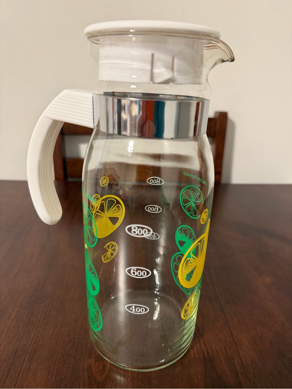 Vintage Pyrex Glass Lemon Lime Pitcher Carafe 1 Quart Welcome Degustation! 9.5" - Picture 5 of 7